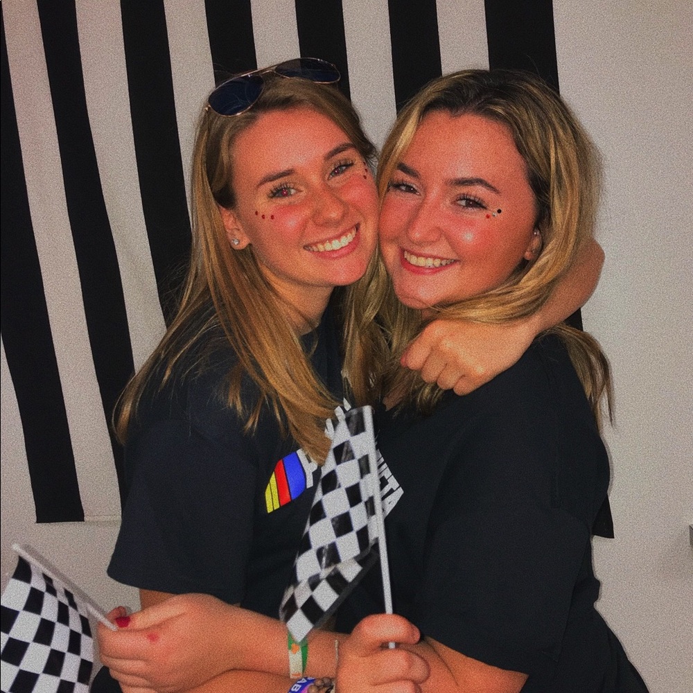 Meet your Posher, Tea